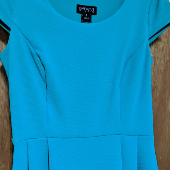 Dress - Picture 2 of 2